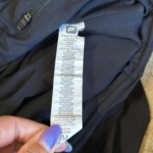 Fabletics Skort Back Pleat Medium golf/ tennis back pocket - Picture 6 of 6